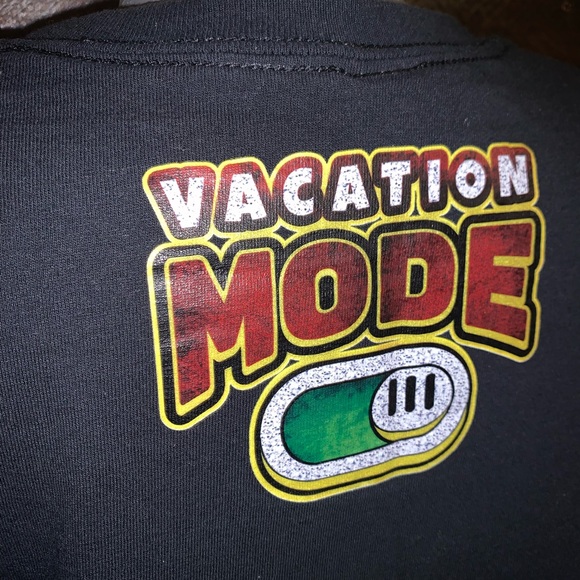 Vacation Mode Set of 2 Shirts Size XL & 2XL - Picture 5 of 7